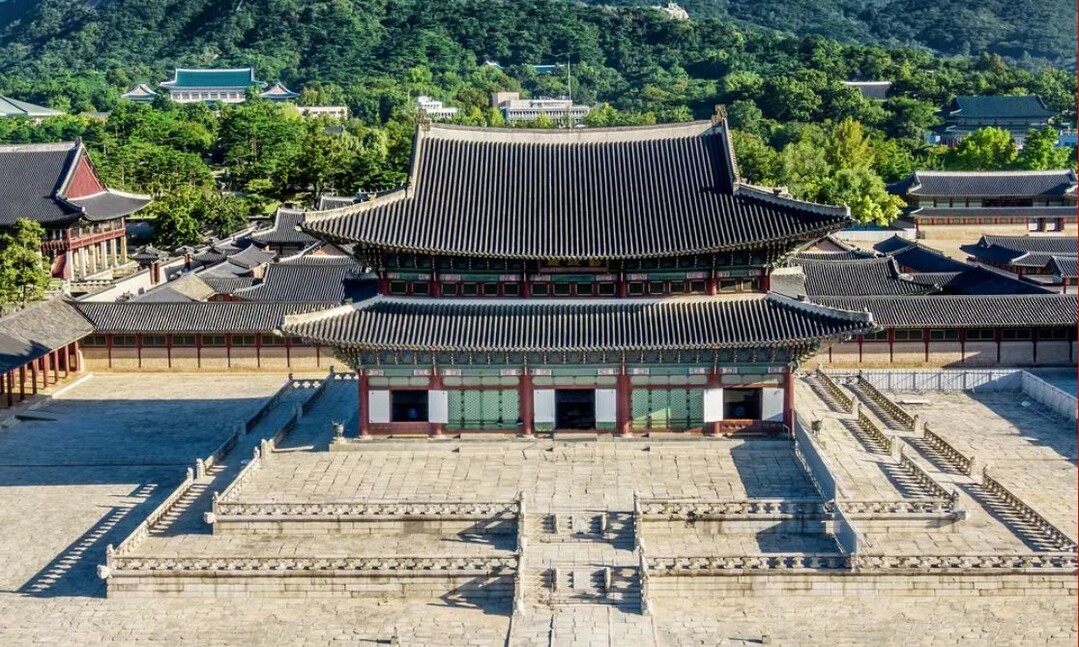 Visitors to Korea’s Royal Palaces and Tombs Hit Record 17.8 Million in 2025