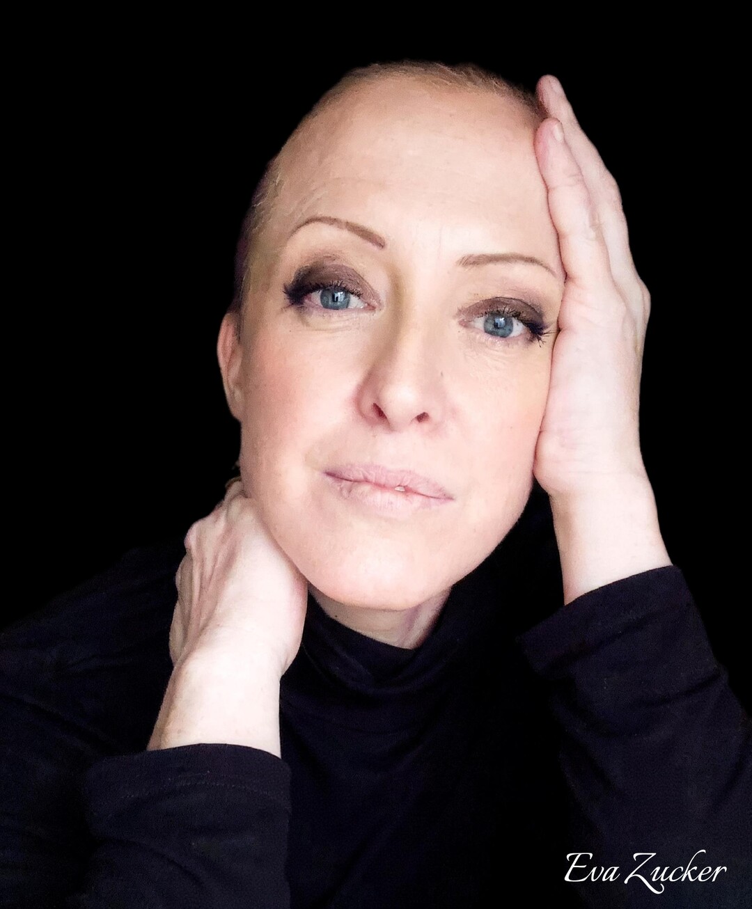 Eva Zucker Unveils Four New Works from “Menschsein in Schichten,” Announces 2026 Open-Studio Participation